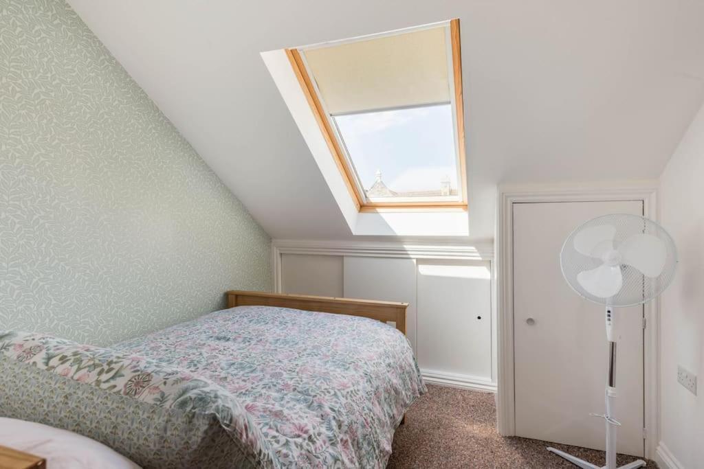 Seafront Flat-private Parking-short Walk To Town Apartment Weston-super-Mare